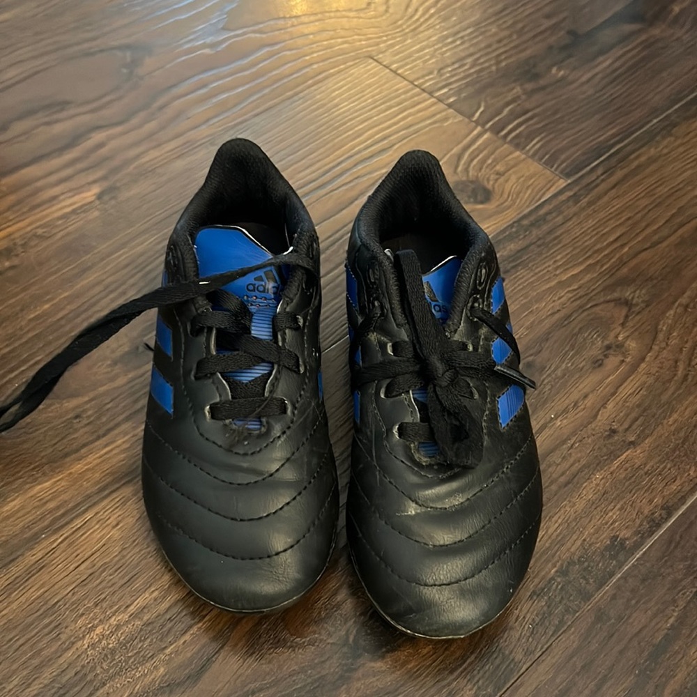 Adidas soccer cleats. Size 12.